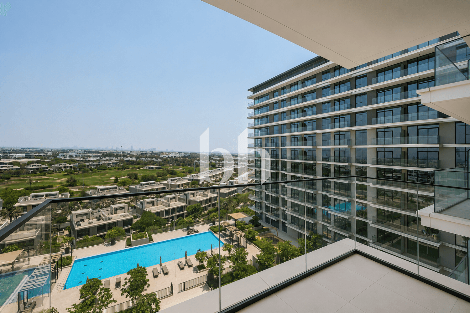 2 Bedroom Apartment in Golf Grand