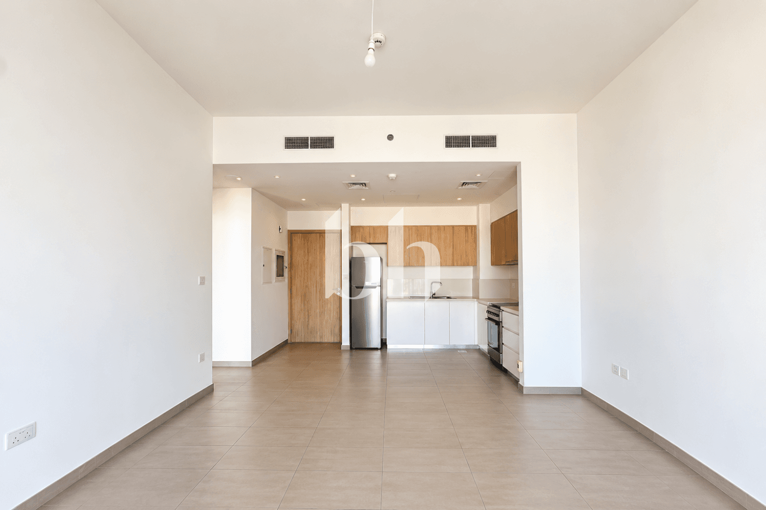 1 Bedroom Apartment in Park Ridge Tower C - photo 2
