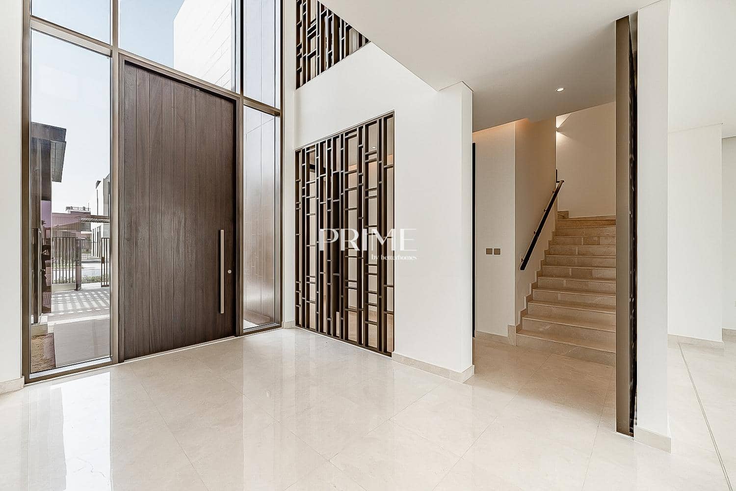 5 Bedroom Villa in Palm Hills - photo 2