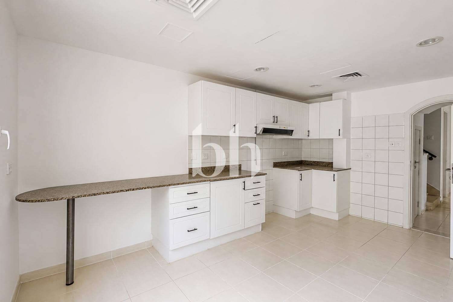 3 Bedroom Villa in Springs 5 - photo 2