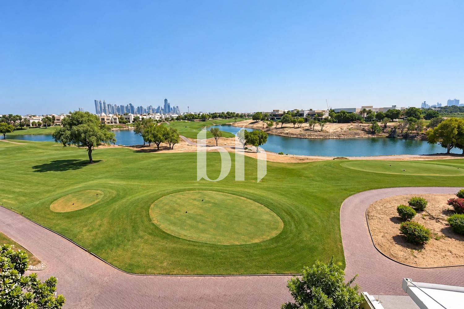 4 Bedroom Villa in Montgomerie Maisonettes