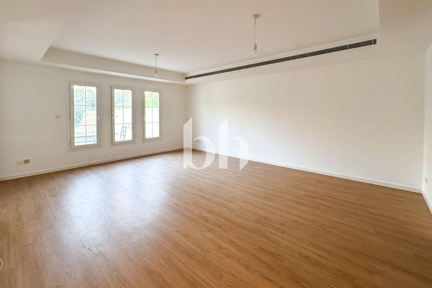3 Bedroom Villa in Springs 2 - photo 1