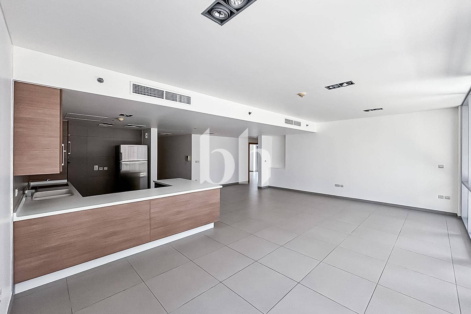 3 Bedroom Apartment in Ariyana Tower - photo 1
