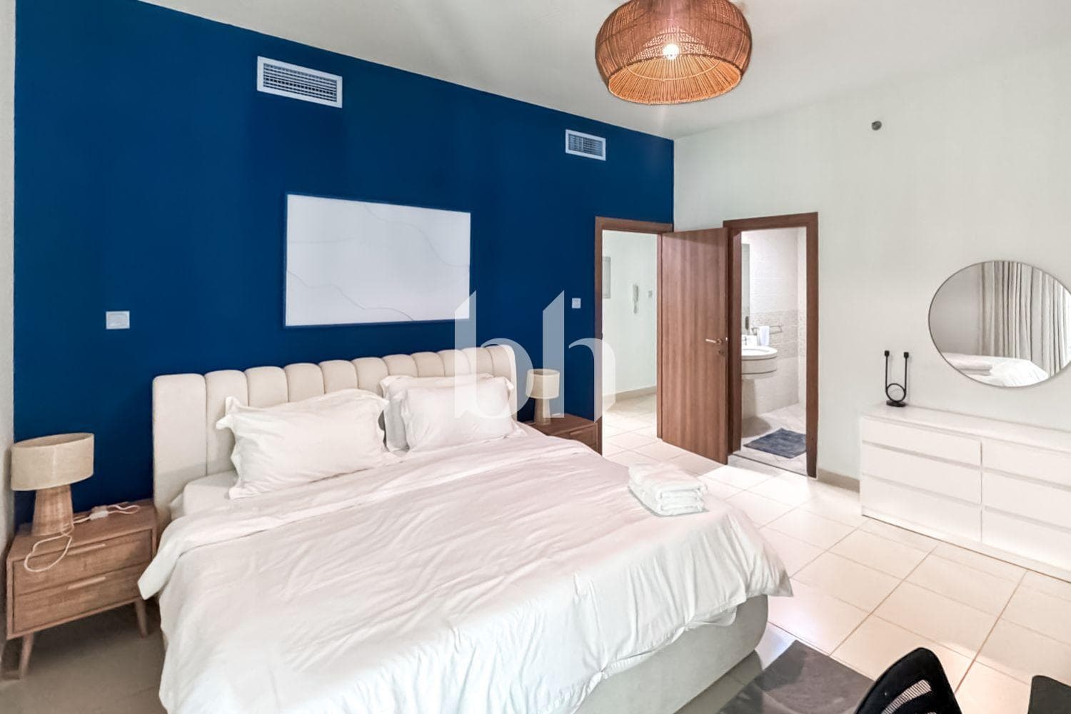 1 Bedroom Apartment in Sulafa Tower - photo 1