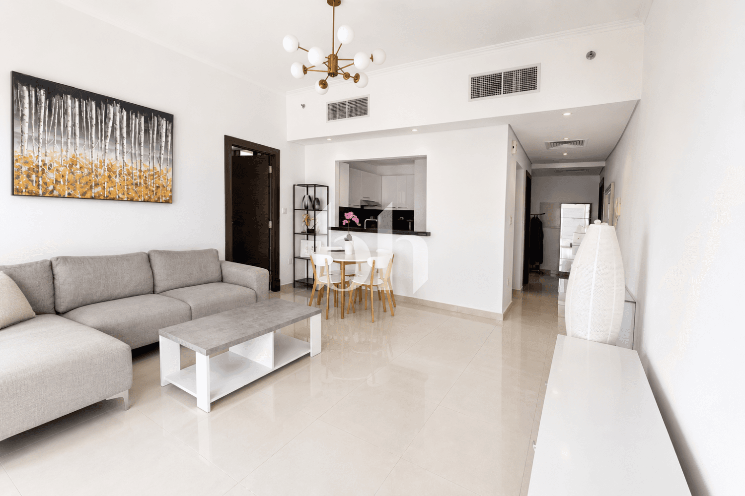 1 Bedroom Apartment in Silverene Tower B - photo 2