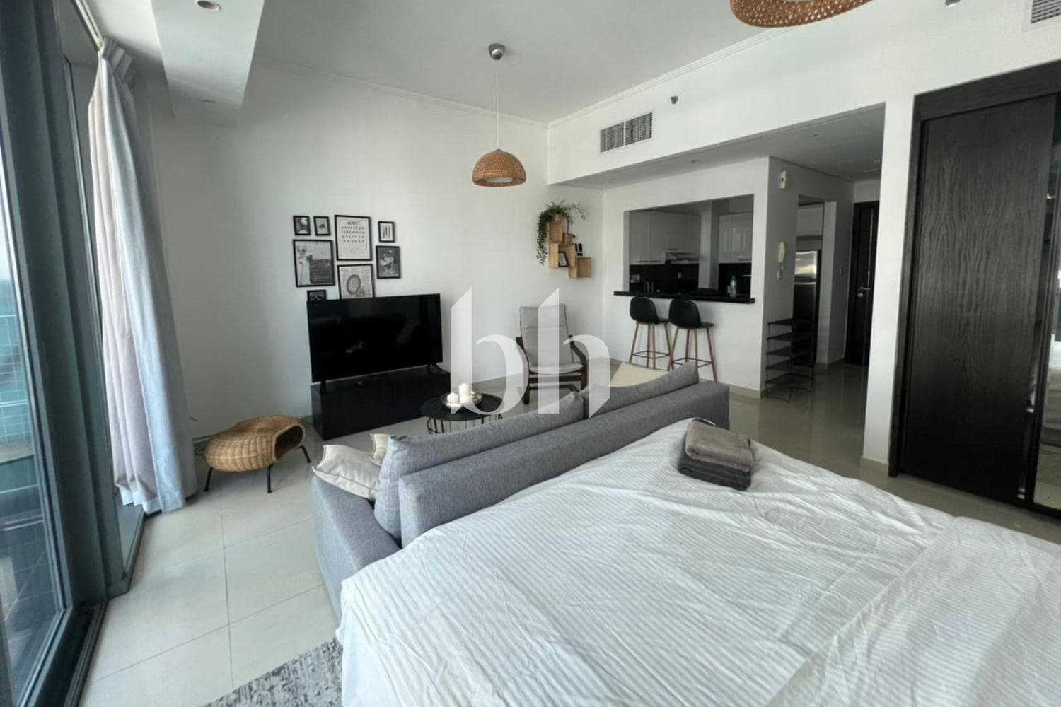 Studio Apartment in Silverene Tower B - photo 2