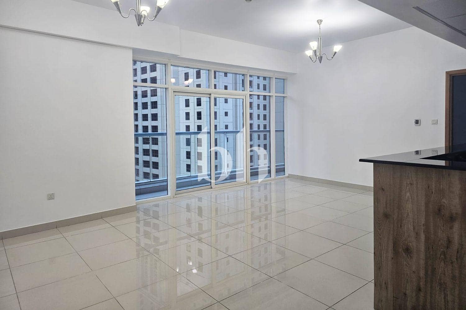 1 Bedroom Apartment in Continental Tower