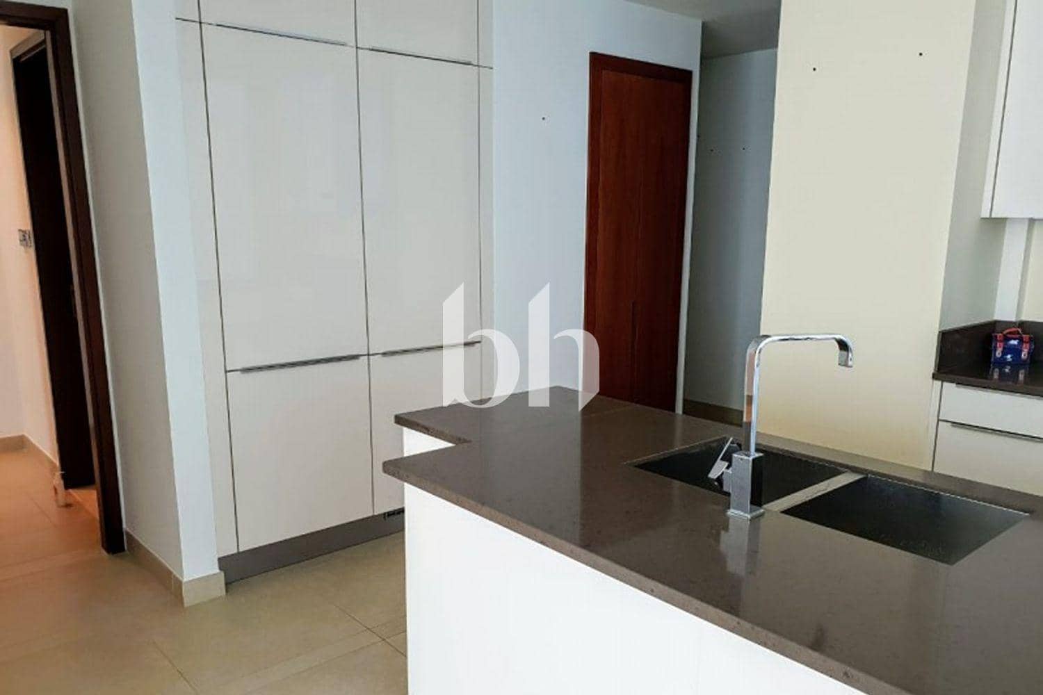 2 Bedroom Apartment in Marina Gate 1 - photo 1