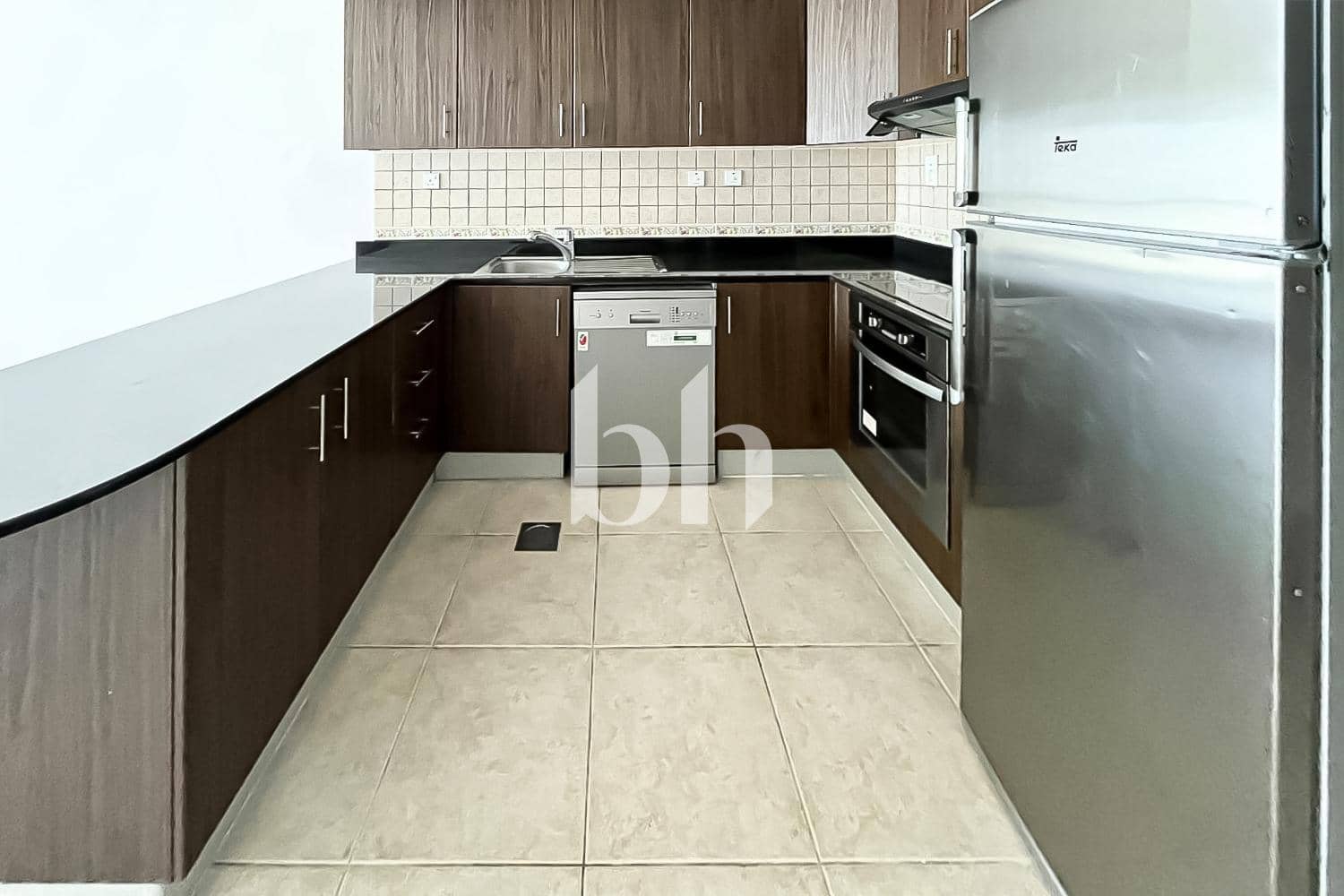 1 Bedroom Apartment in Elite Residence - photo 2