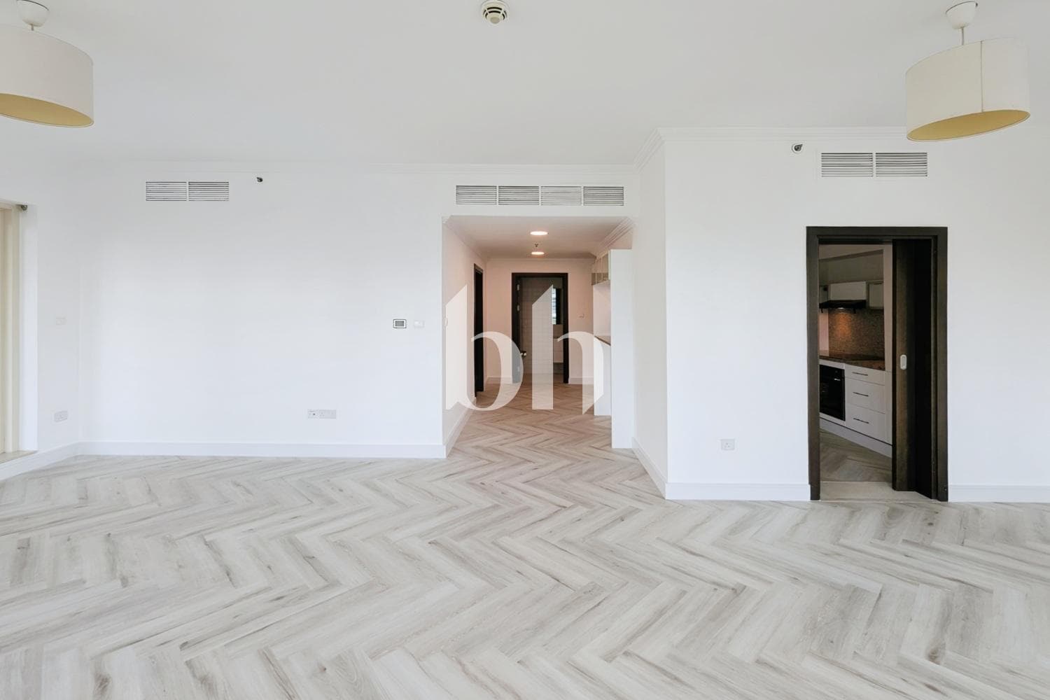 1 Bedroom Apartment in Marina Quays West - photo 2