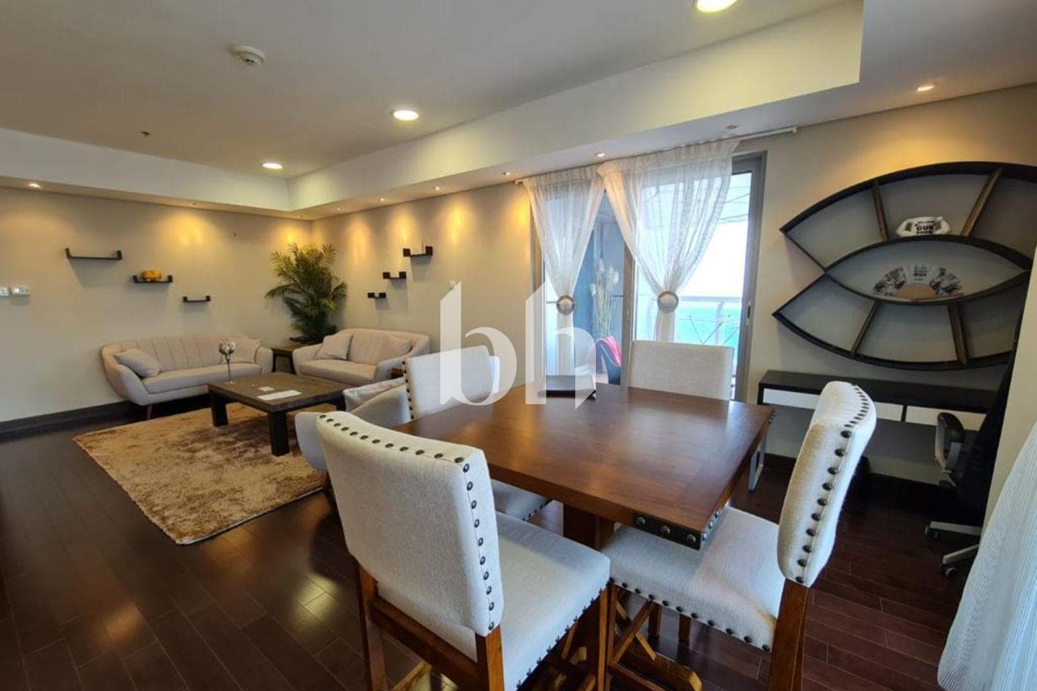 2 Bedrooms Apartment in Princess Tower - photo 1