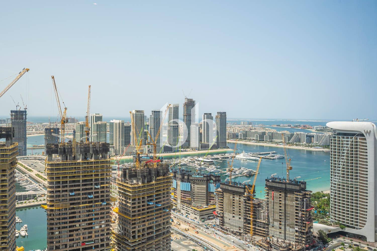 3 Bedroom Apartment in Damac Heights - photo 2