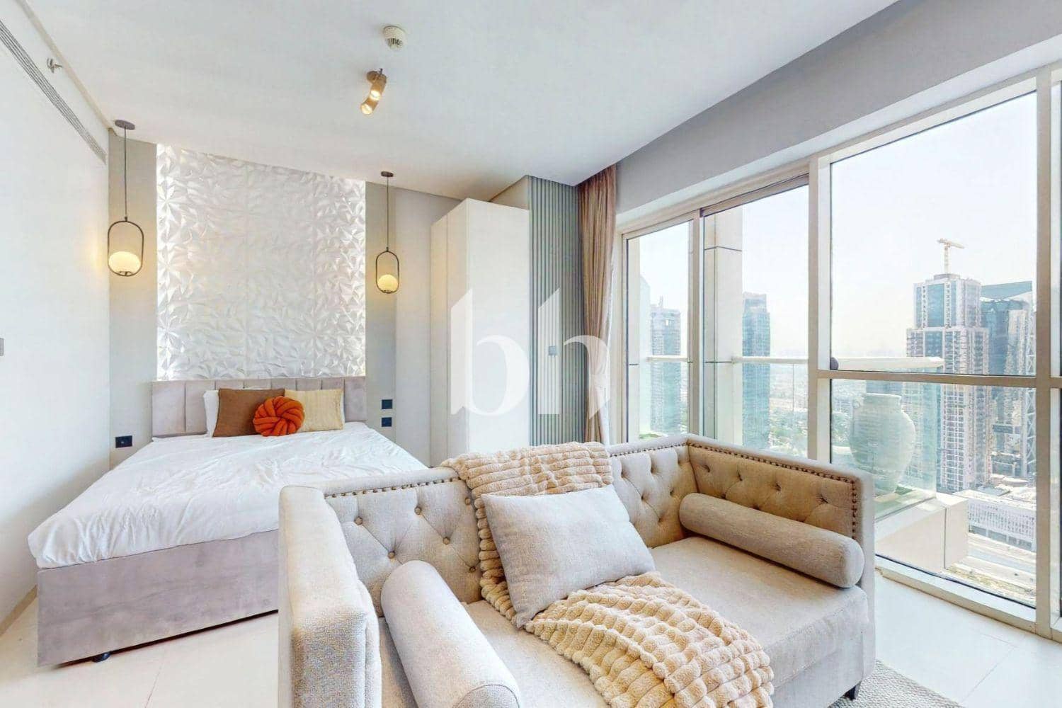 Studio Apartment in West Avenue Tower