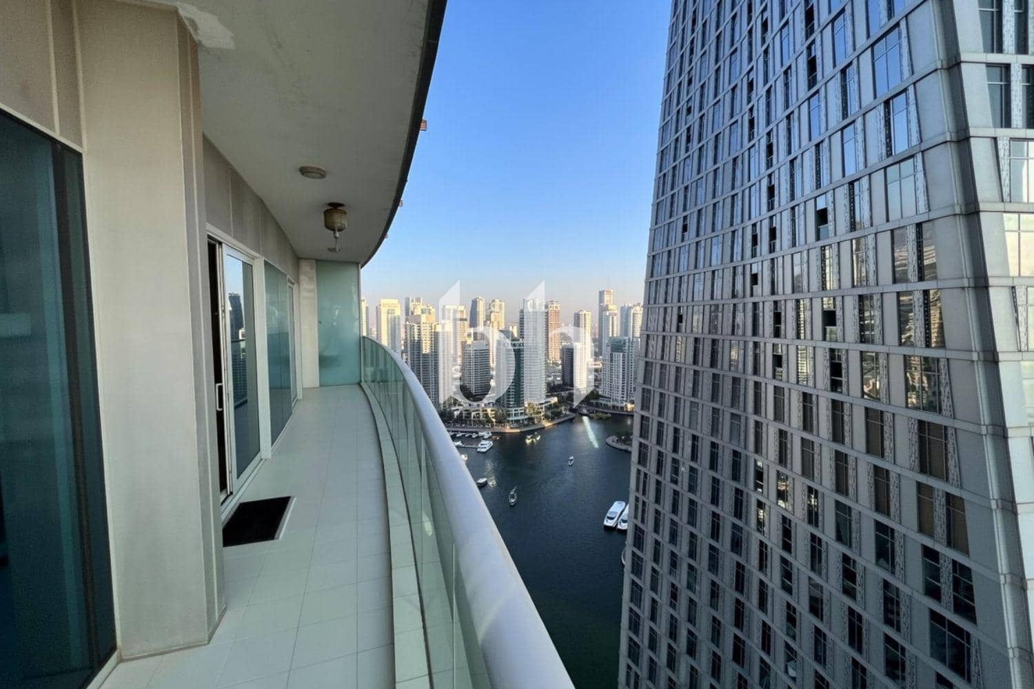 2 Bedroom Apartment in Damac Heights - photo 2