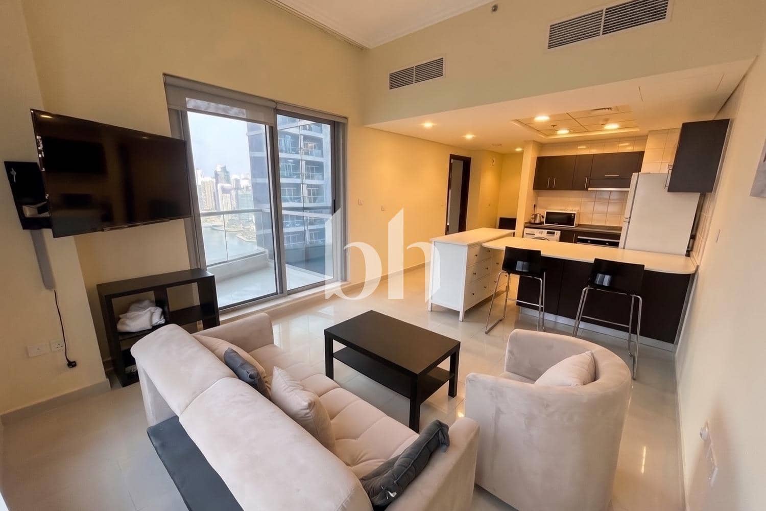 1 Bedroom Apartment in Central Tower - photo 1
