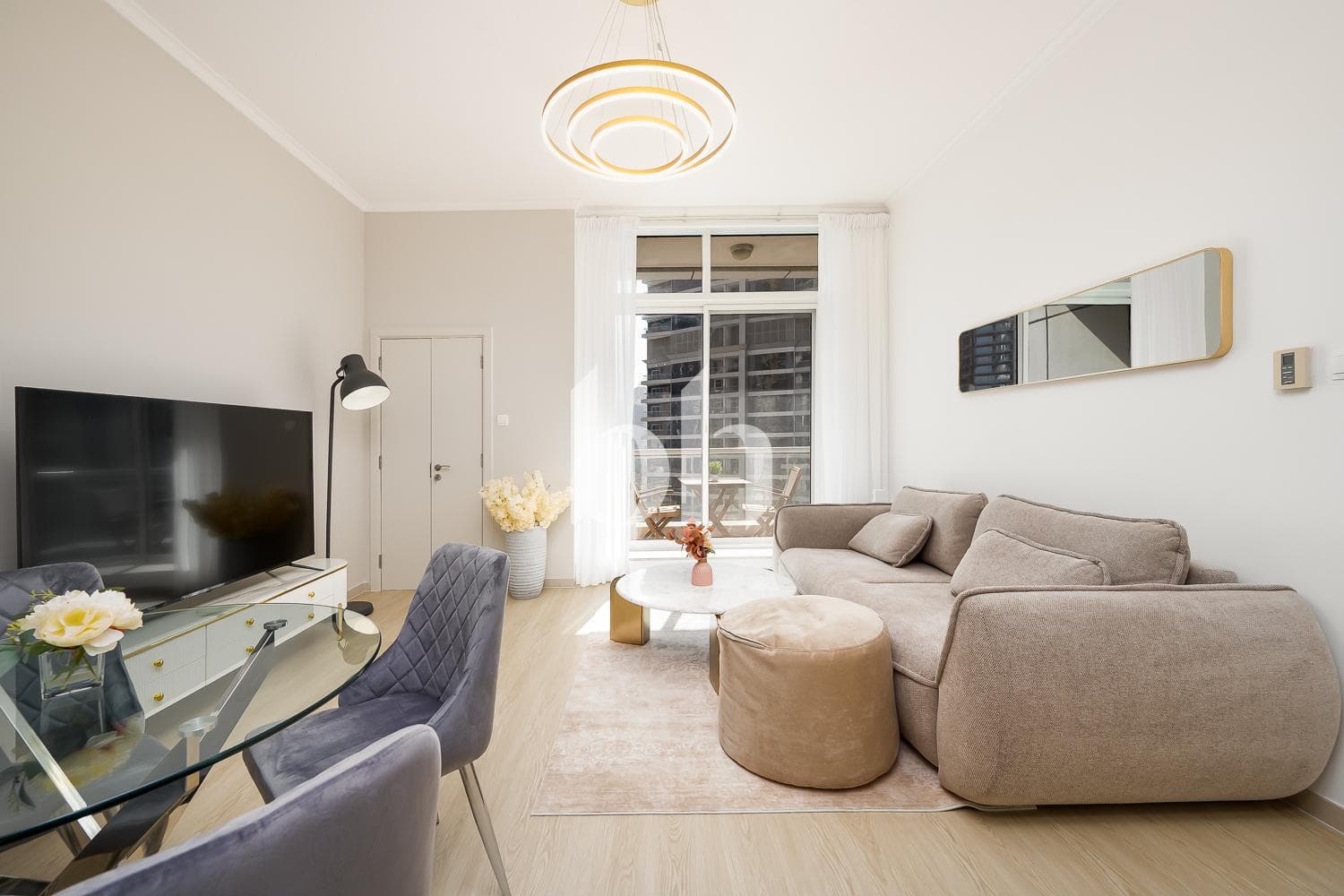 1 Bedroom Apartment in Botanica Tower - photo 2