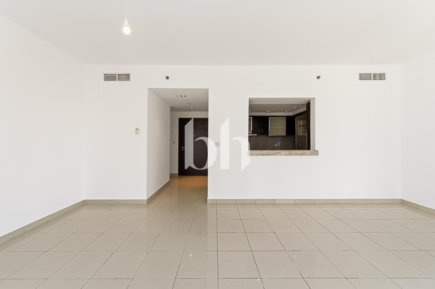 2 Bedroom Apartment in Bonaire Tower - photo 2