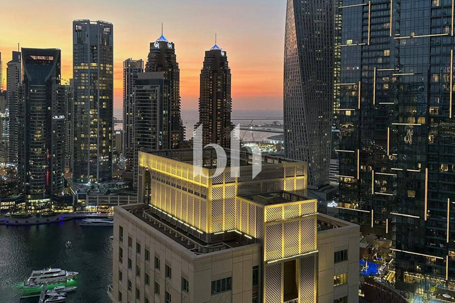 3 Bedroom Apartment in Murjan Tower - photo 1