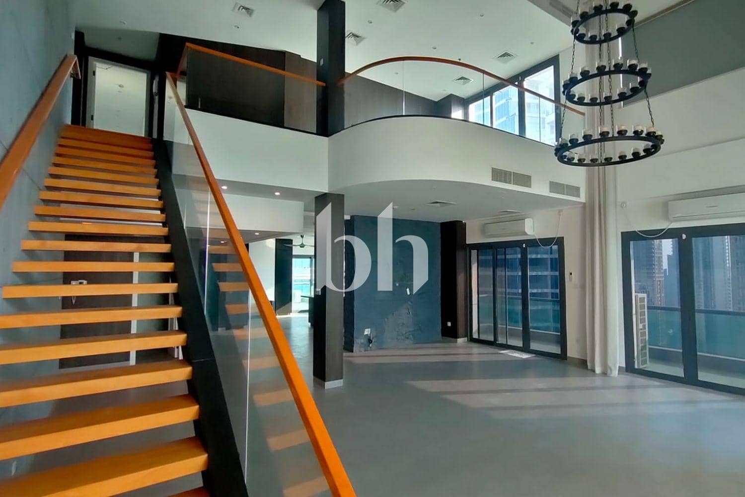 4 Bedroom Apartment in The Royal Oceanic