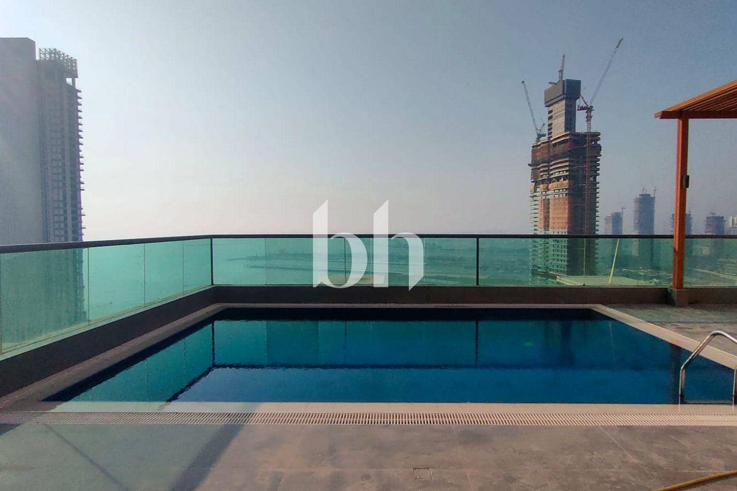 4 Bedroom Apartment in The Royal Oceanic - photo 2