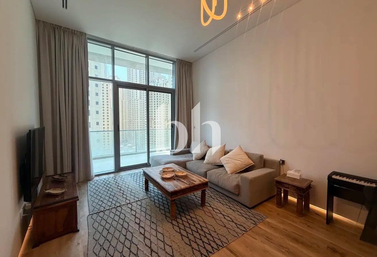 2 Bedrooms Apartment in Trident Grand Residence - photo 1