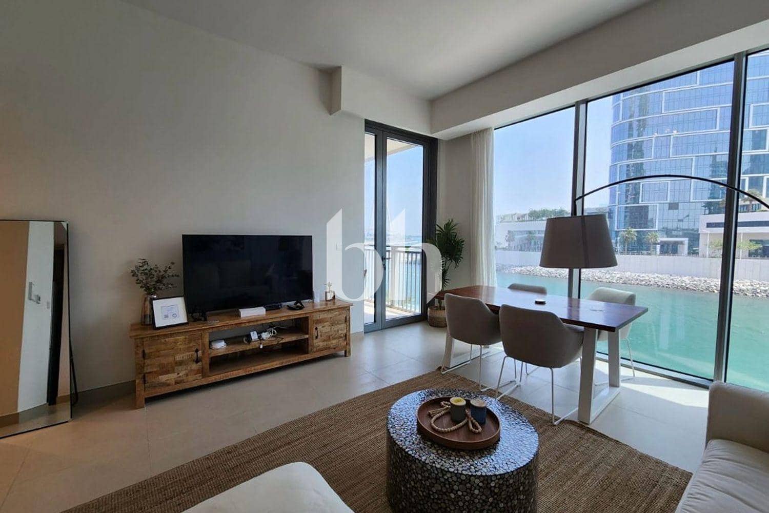 1 Bedroom Apartment in 5242 Tower 1 - photo 2