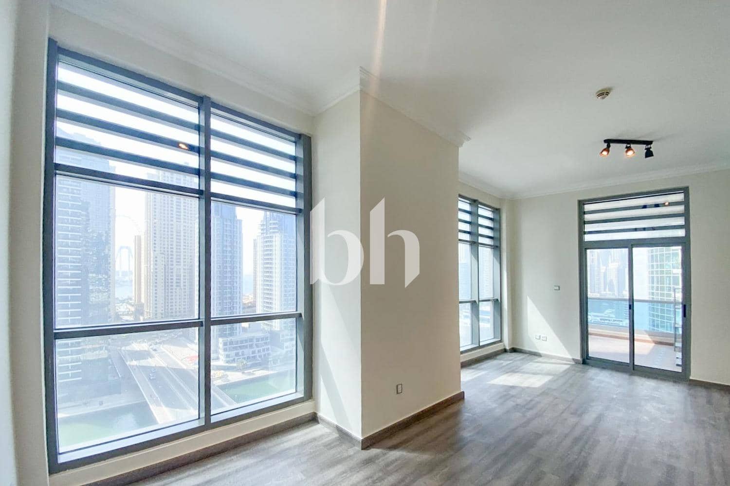1 Bedroom Apartment in Zumurud Tower - photo 1