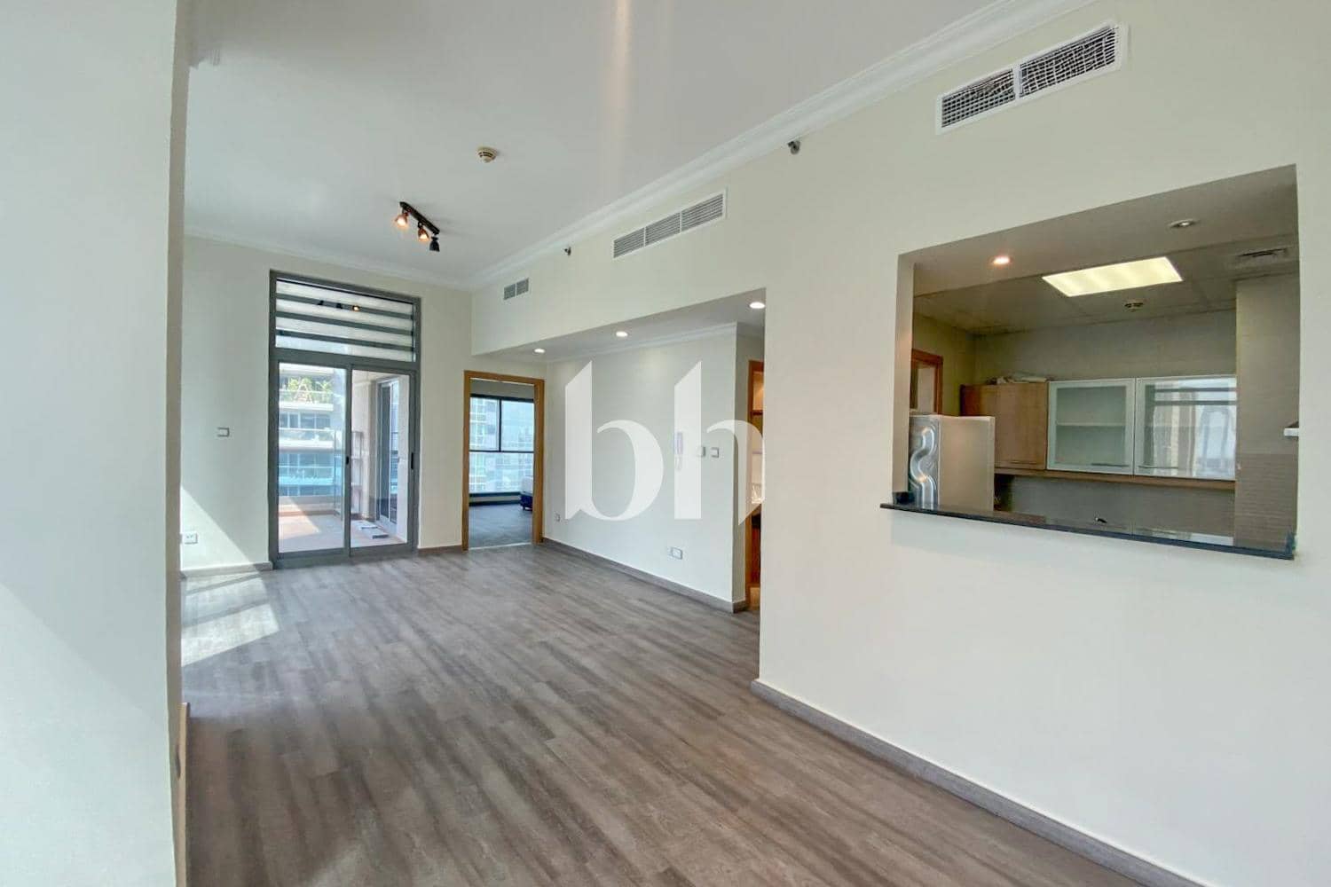 1 Bedroom Apartment in Zumurud Tower