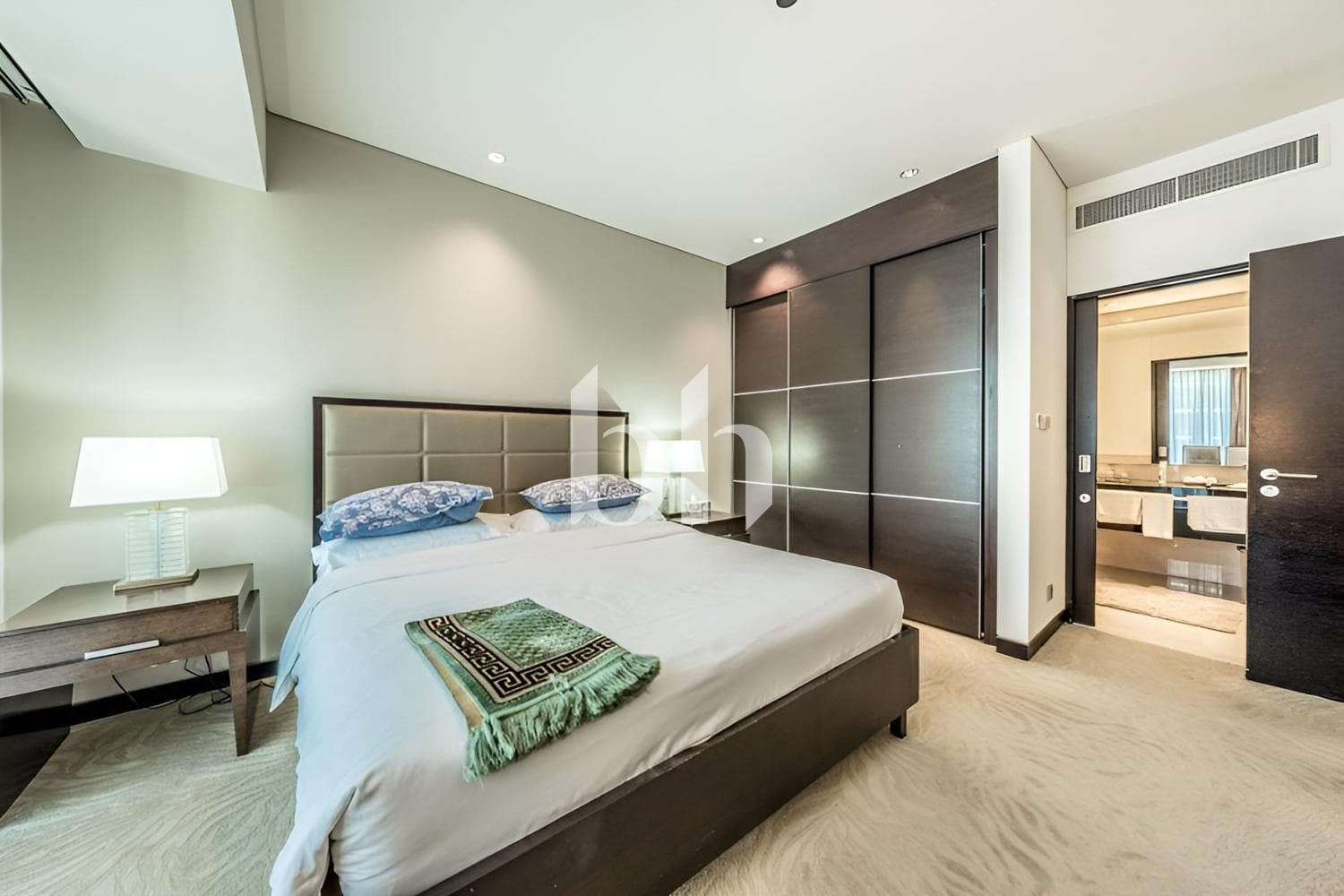 1 Bedroom Apartment in JW Marriott Hotel Marina - photo 1