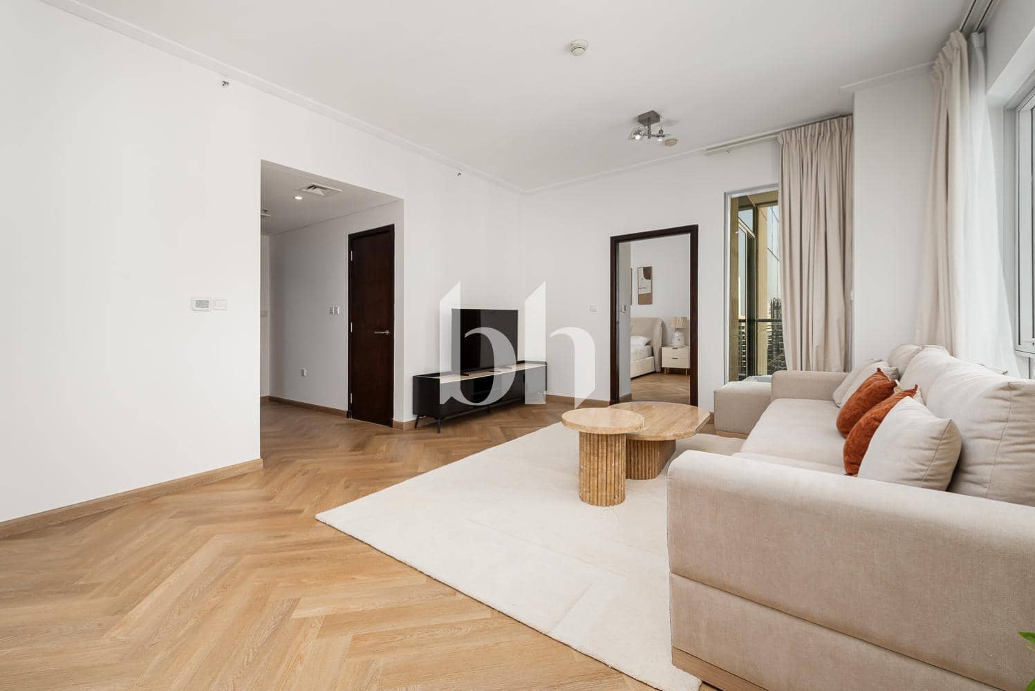 1 Bedroom Apartment in Shemara Tower - photo 2