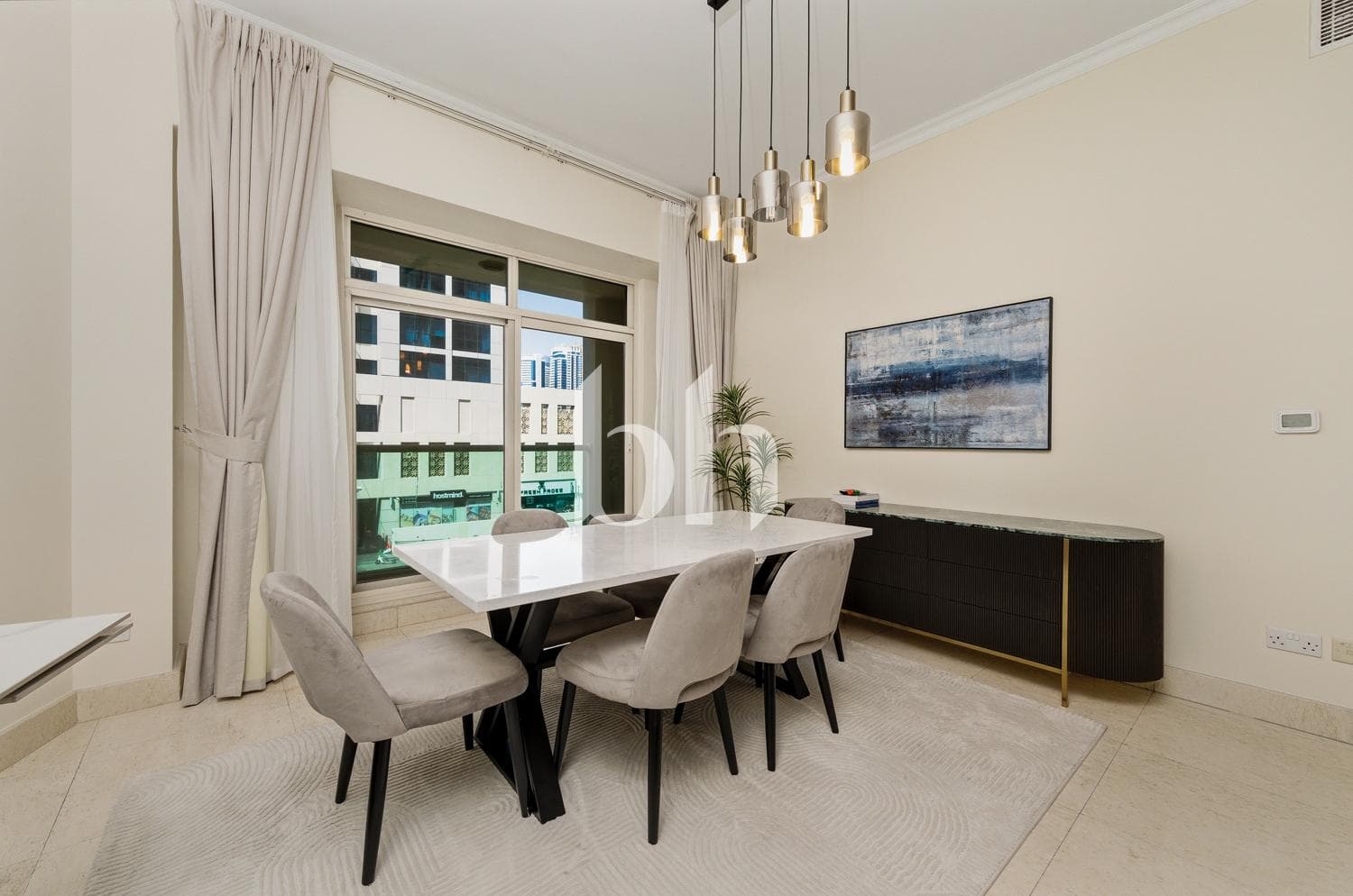 3 Bedroom Apartment in Marina Mansions - photo 2