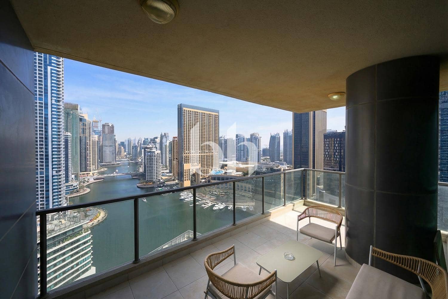 2 Bedroom Apartment in Marina Quays West - photo 1
