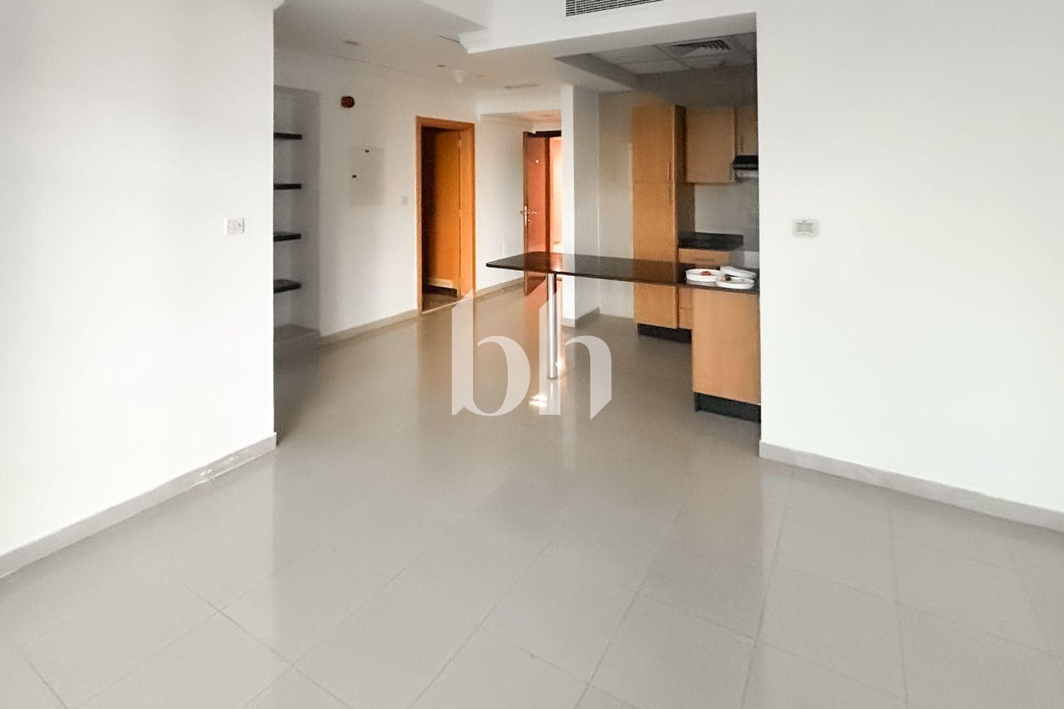 1 Bedroom Apartment in Marina Crown