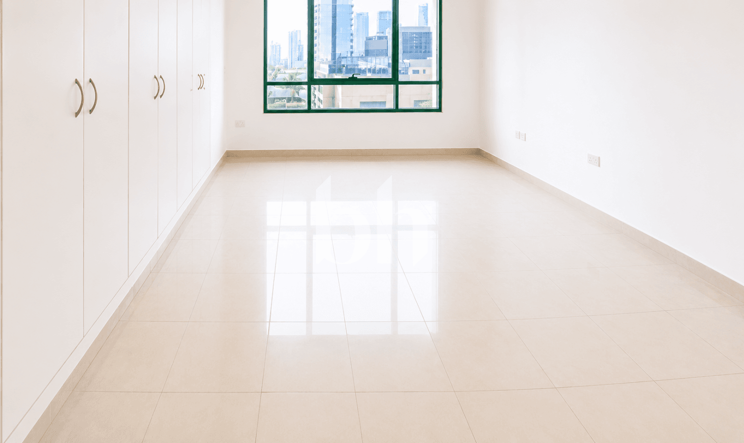 1 Bedroom Apartment in Marina Crown - photo 2