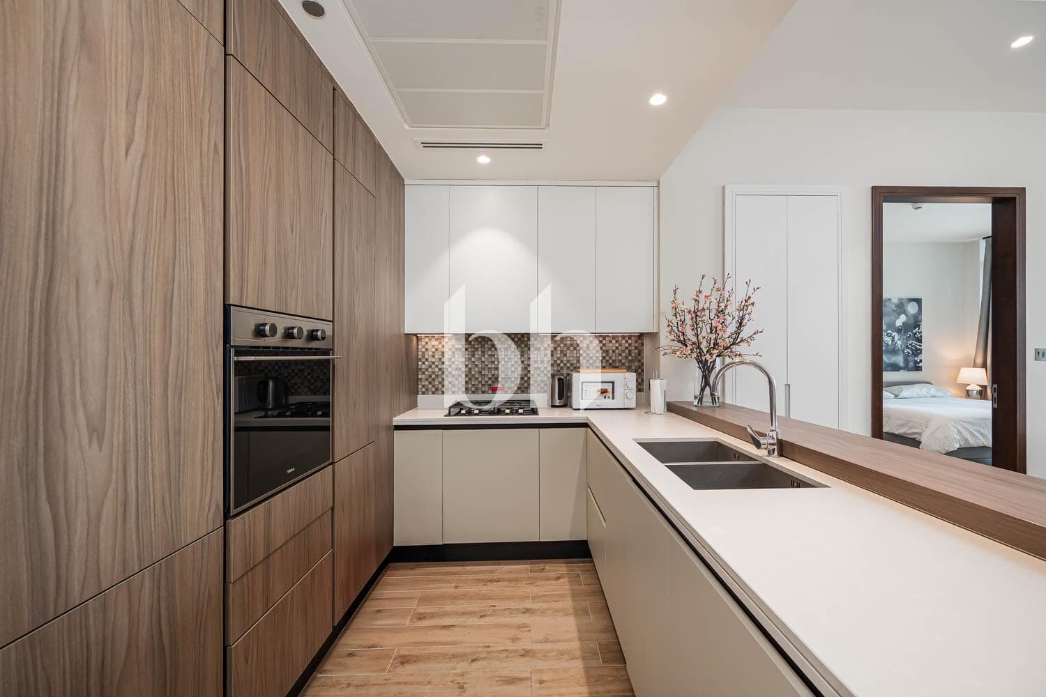 1 Bedroom Apartment in Jumeirah Living Marina Gate - photo 2