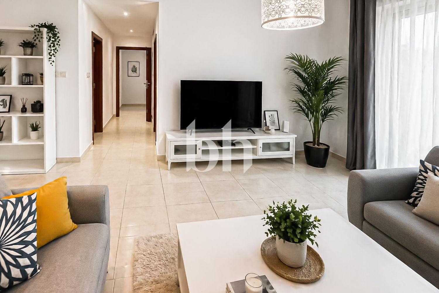 2 Bedroom Apartment in Marina Heights - photo 2
