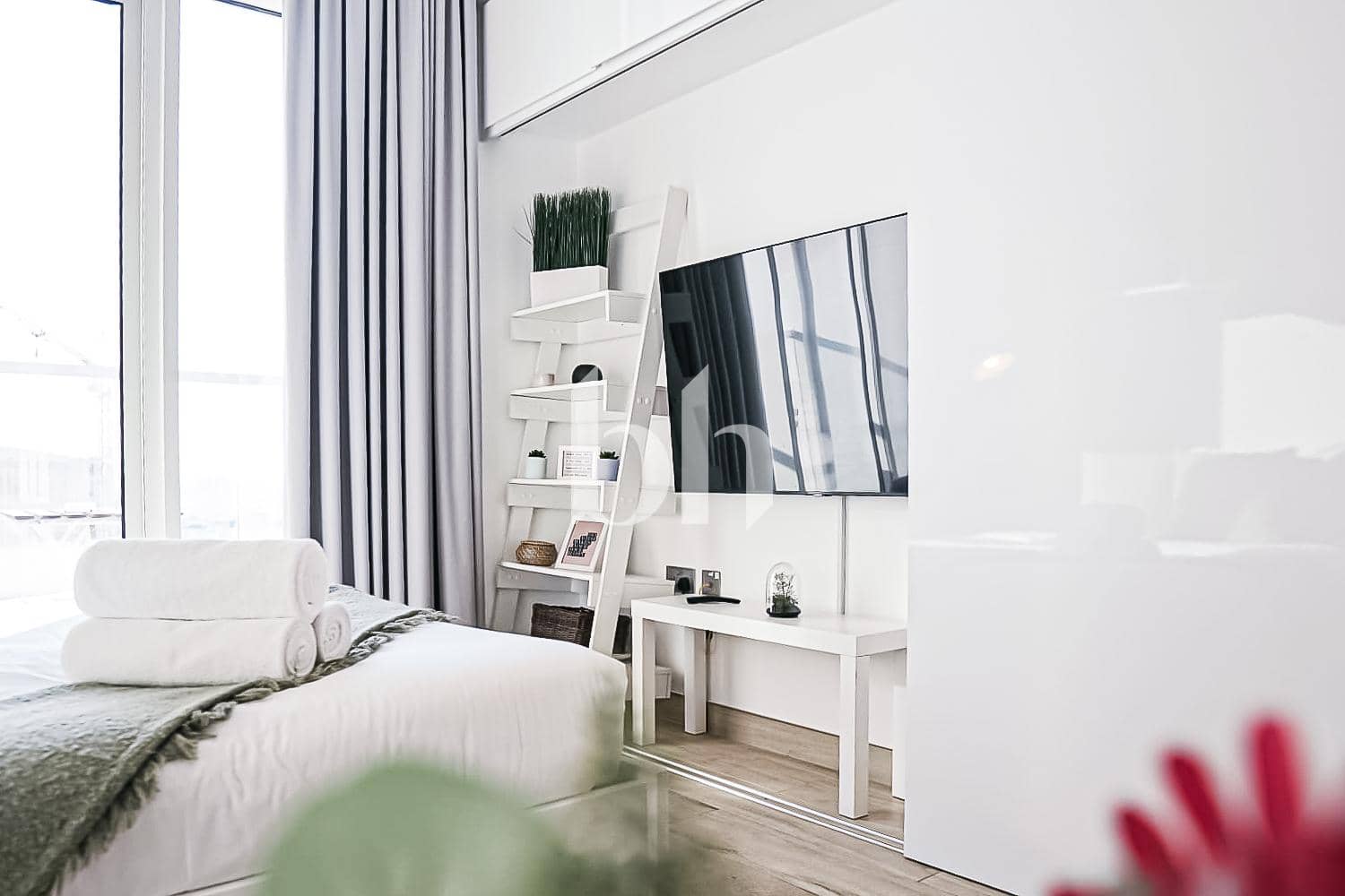 Studio Apartment in Studio One - photo 1