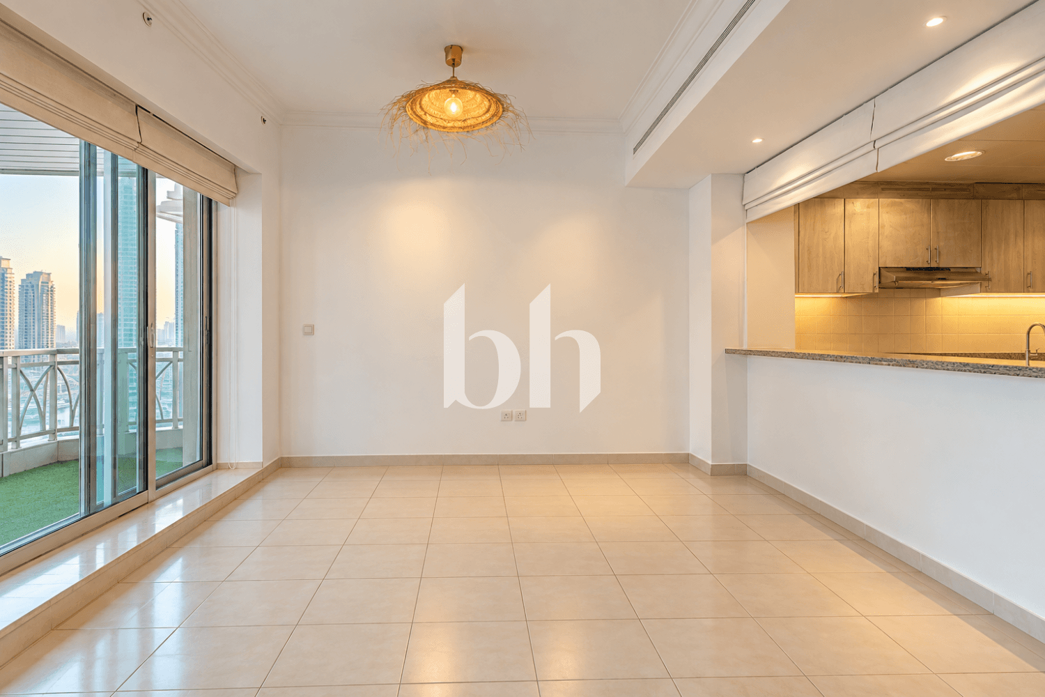 2 Bedroom Apartment in Al Fairooz Tower - photo 2