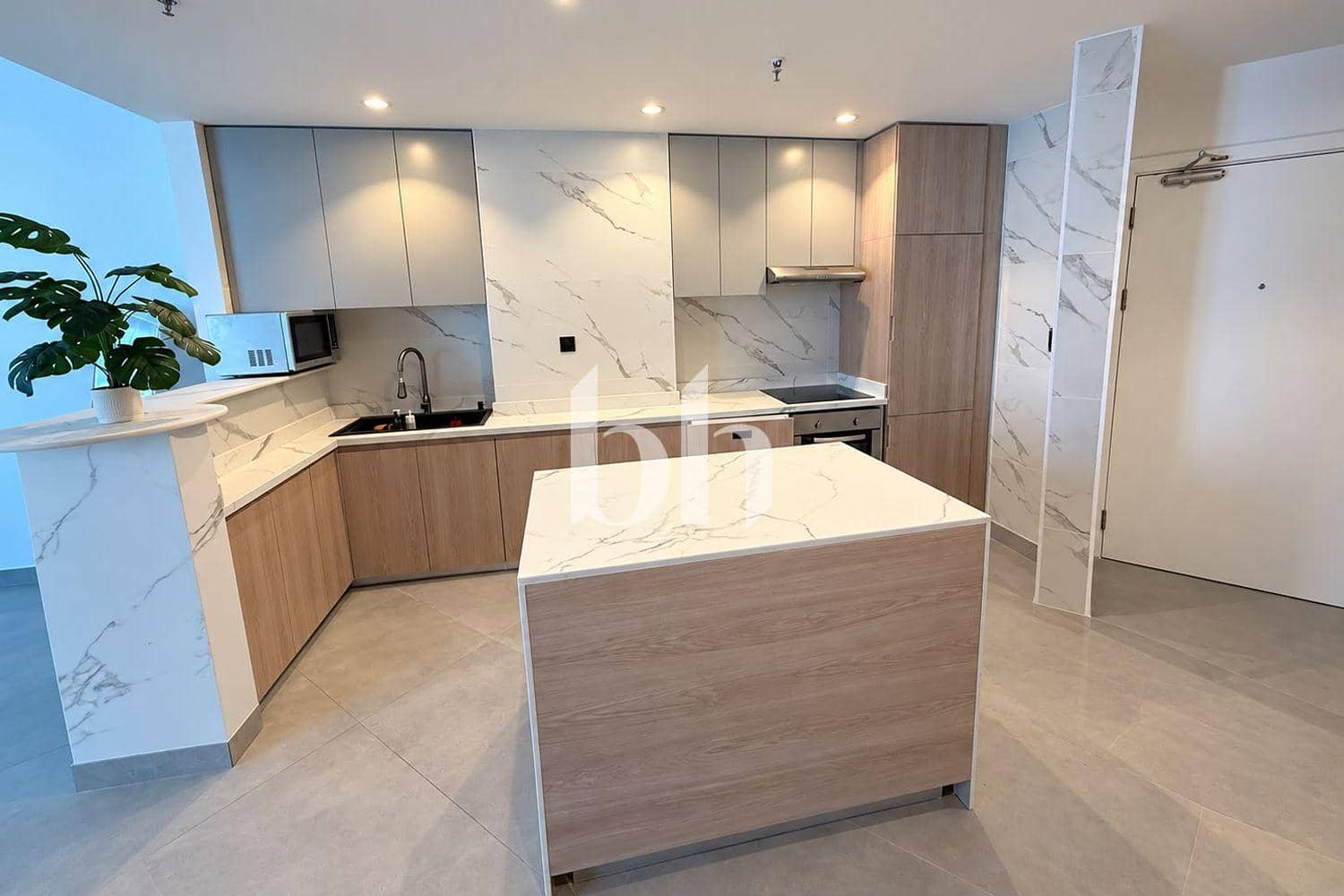 2 Bedroom Apartment in The Torch - photo 2