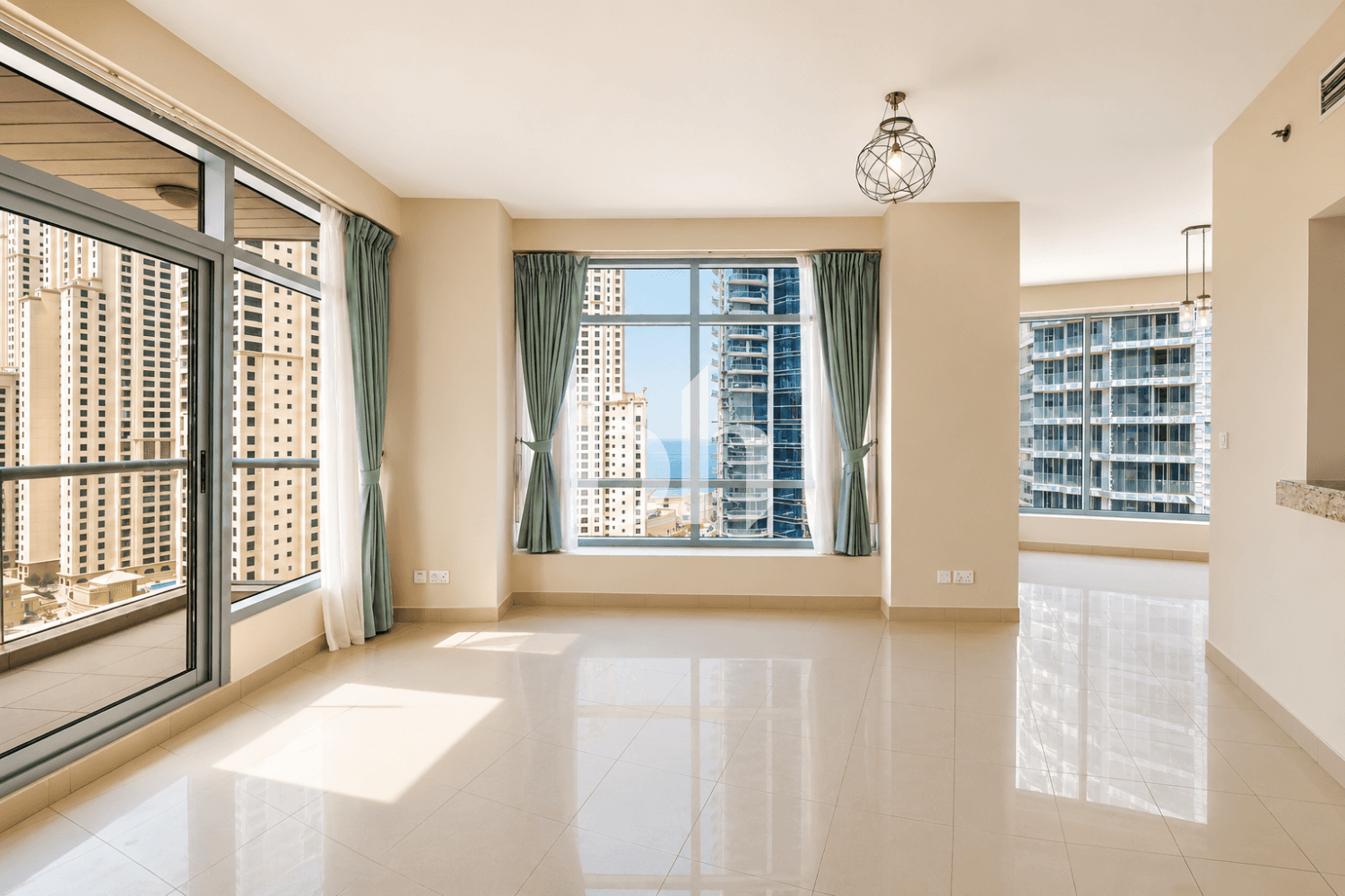 1 Bedroom Apartment in Blakely Tower - photo 1