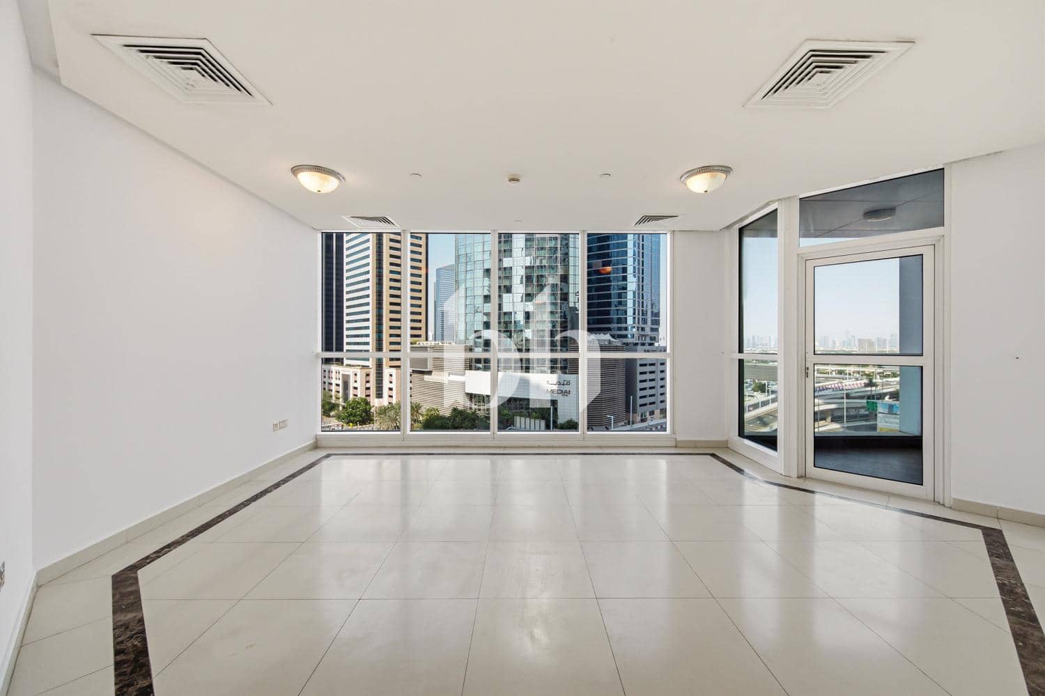 3 Bedroom Apartment in 23 Marina
