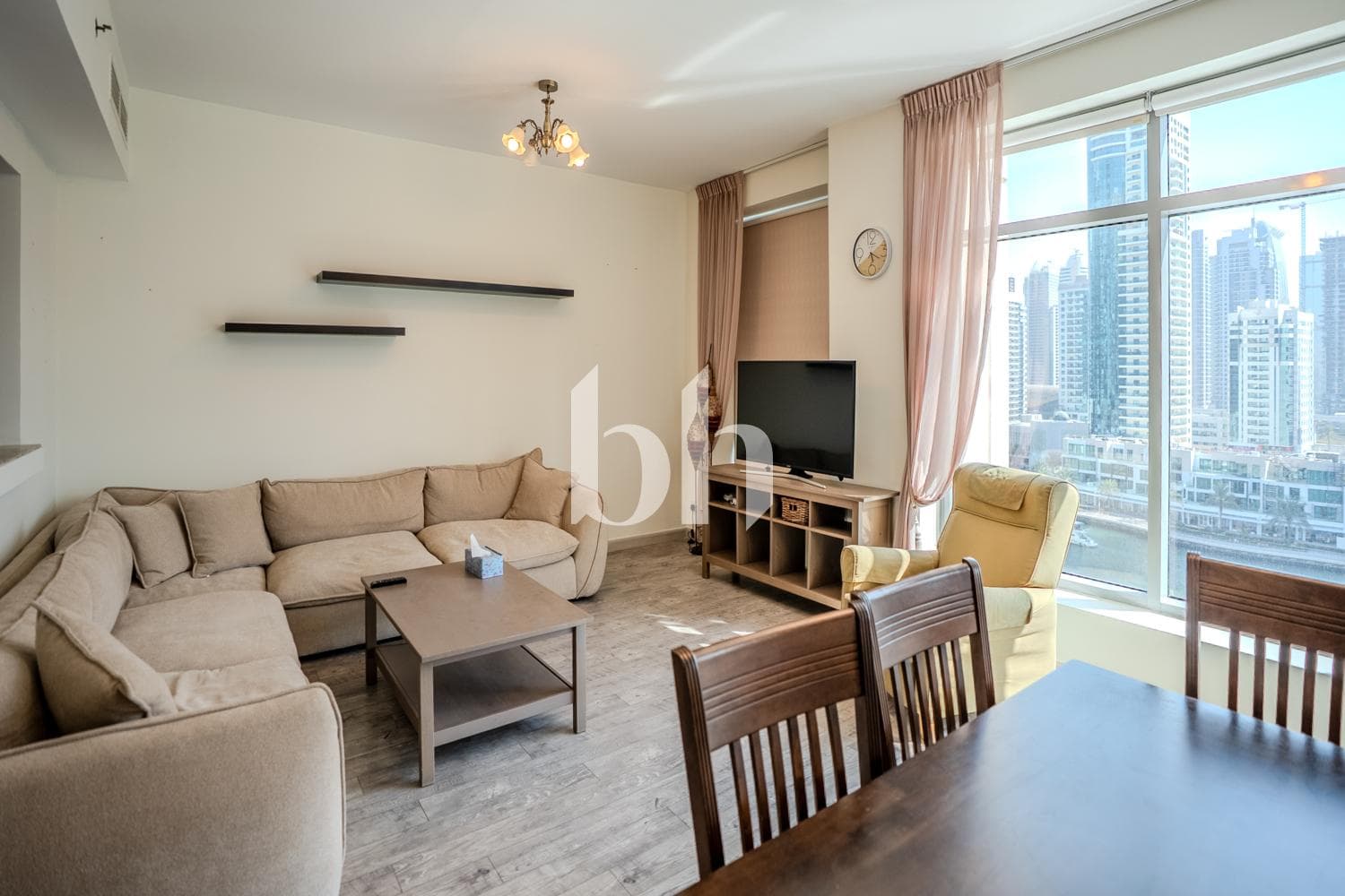2 Bedroom Apartment in Sanibel Tower - photo 2