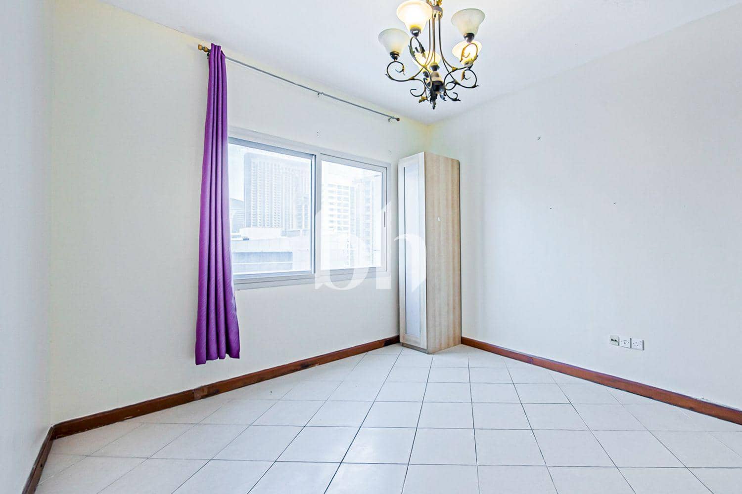 Studio Apartment in Marina Diamond 1 - photo 1