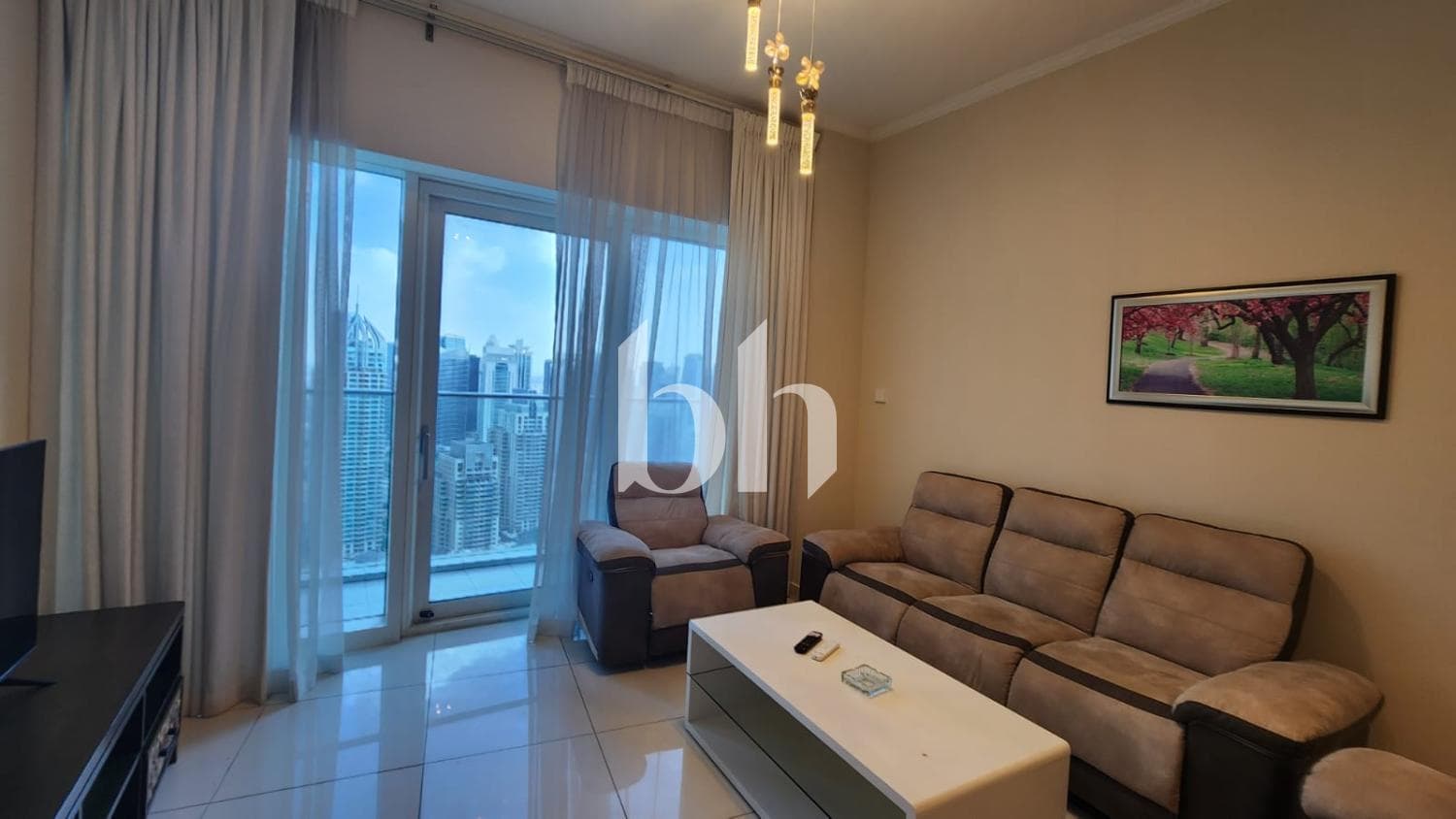 3 Bedroom Apartment in Damac Heights - photo 1