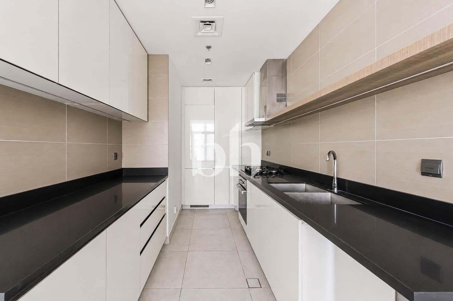 2 Bedroom Apartment in No.9 - photo 1