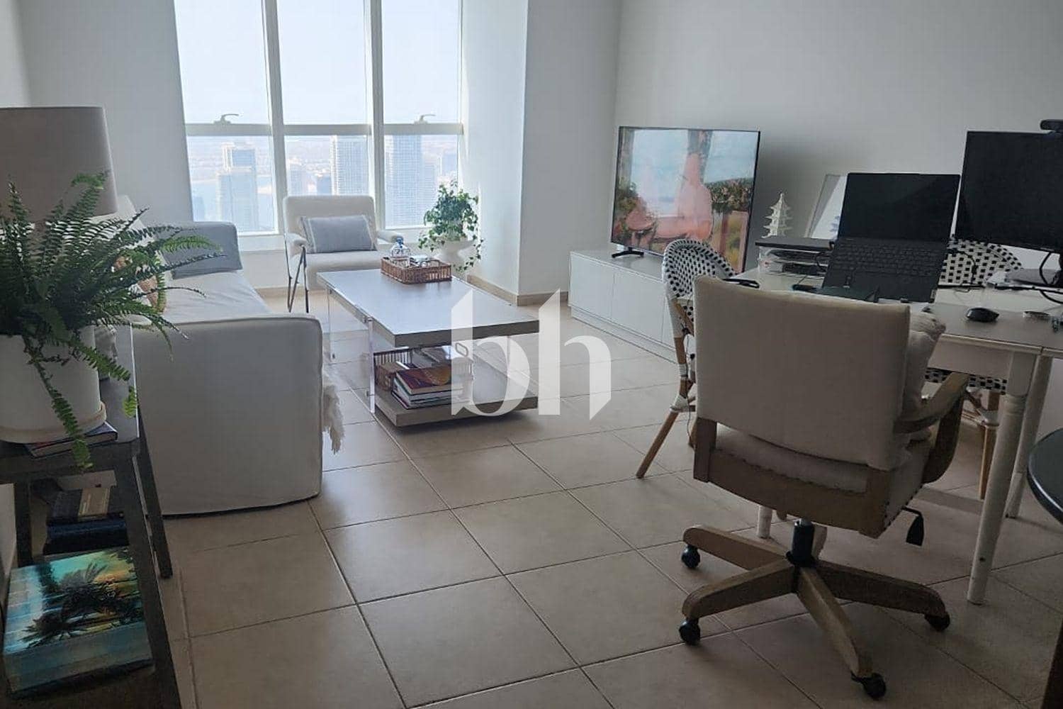 1 Bedroom Apartment in Elite Residence - photo 1