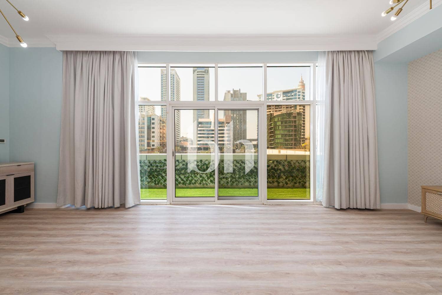2 Bedroom Apartment in Dorra Bay