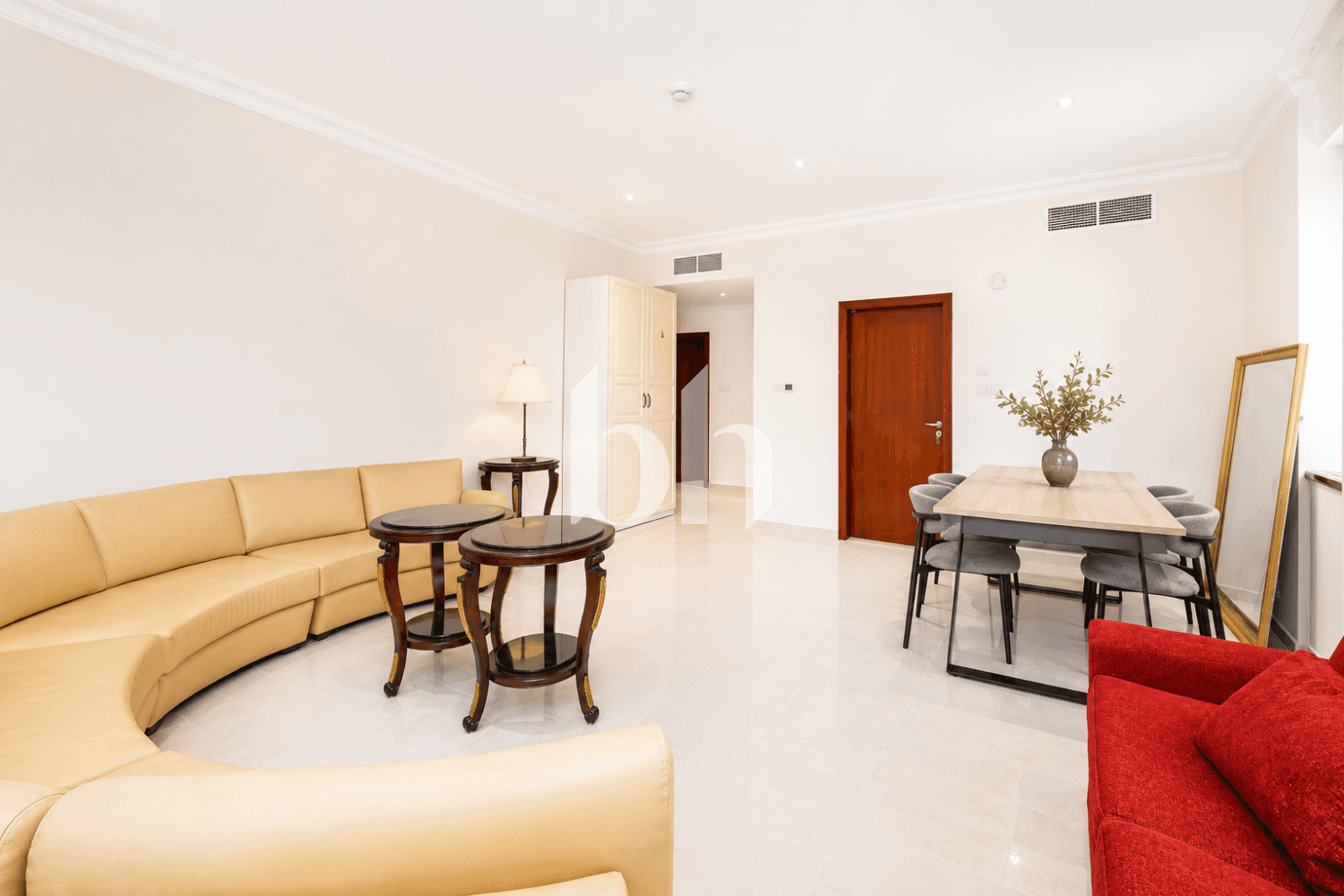 2 Bedroom Apartment in Marina Heights - photo 2