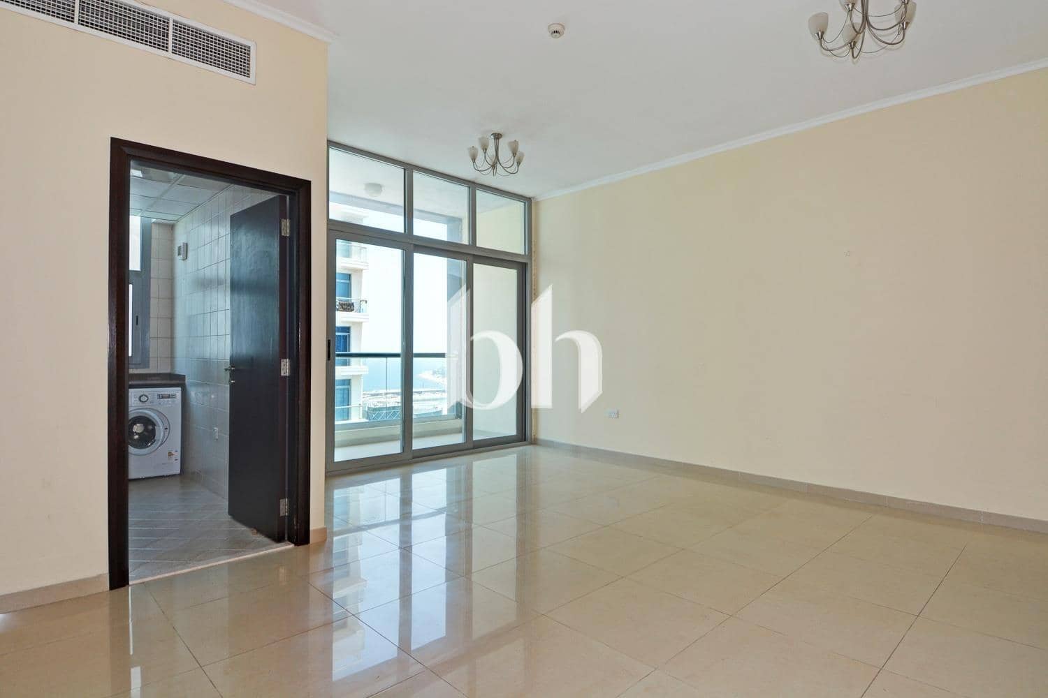 1 Bedroom Apartment in DEC Tower 2 - photo 1