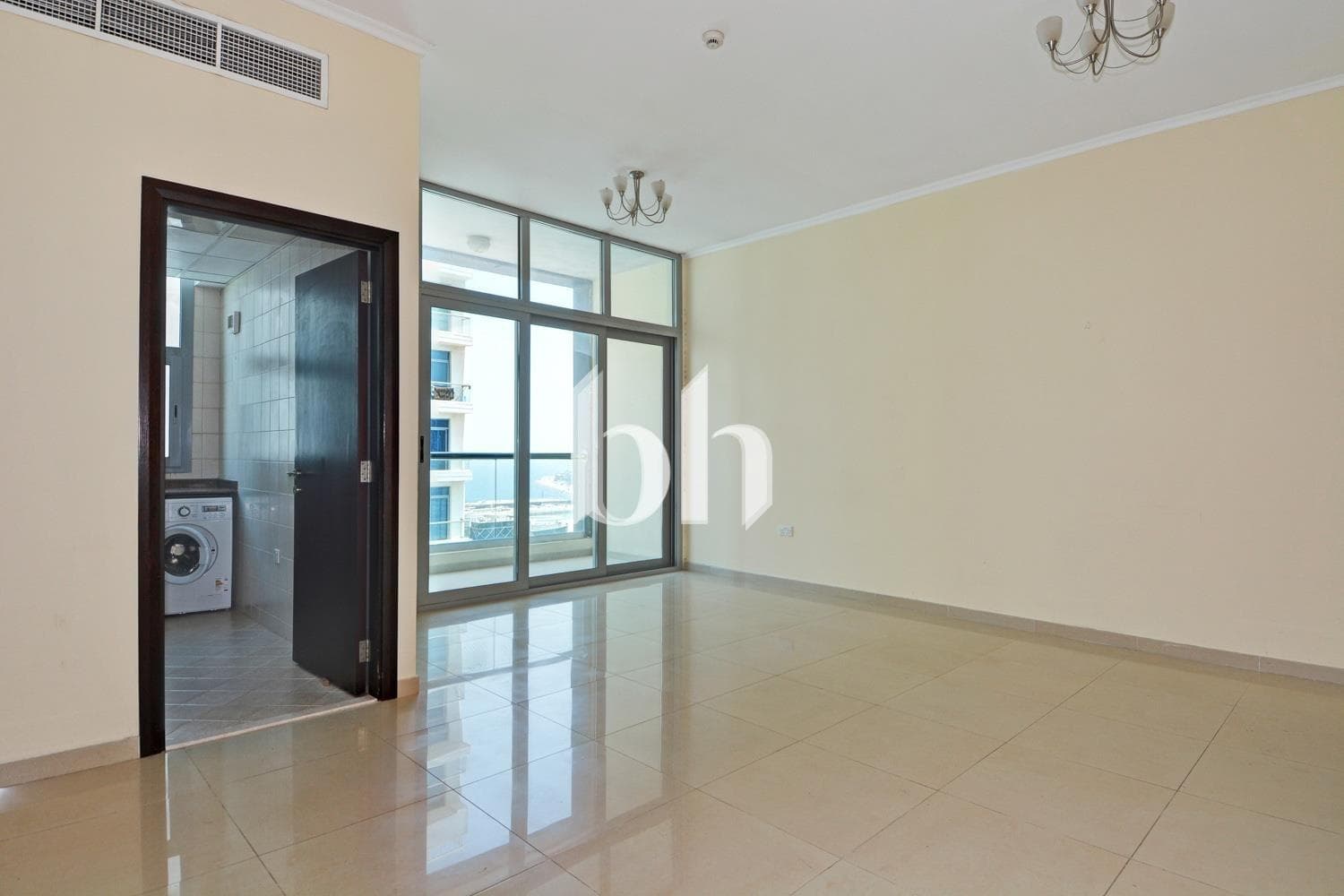 1 Bedroom Apartment in DEC Tower 2 - photo 1
